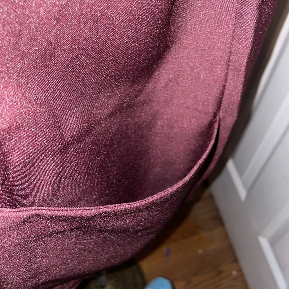 Maroon & Black Edwards XS R SCRUBS TOP - Picture 4 of 10